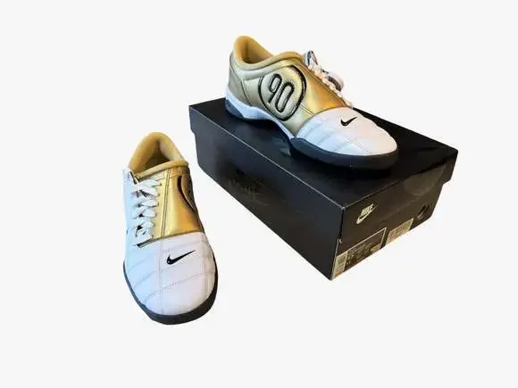 Nike Total 90 III SP White Metallic Gold HJ9351-101 Indoor Soccer Shoes - Picture 15 of 16